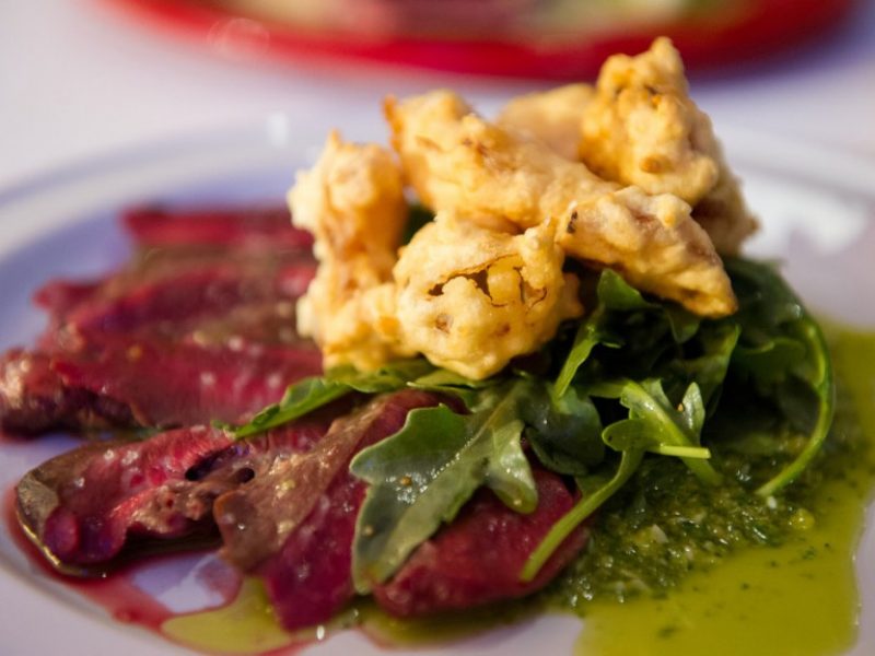 Grilled Venison Heart with Arugula