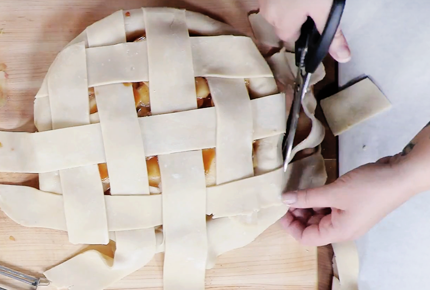 Andrew Zimmern Cooks: Pie Crust with Michelle Gayer - Andrew Zimmern
