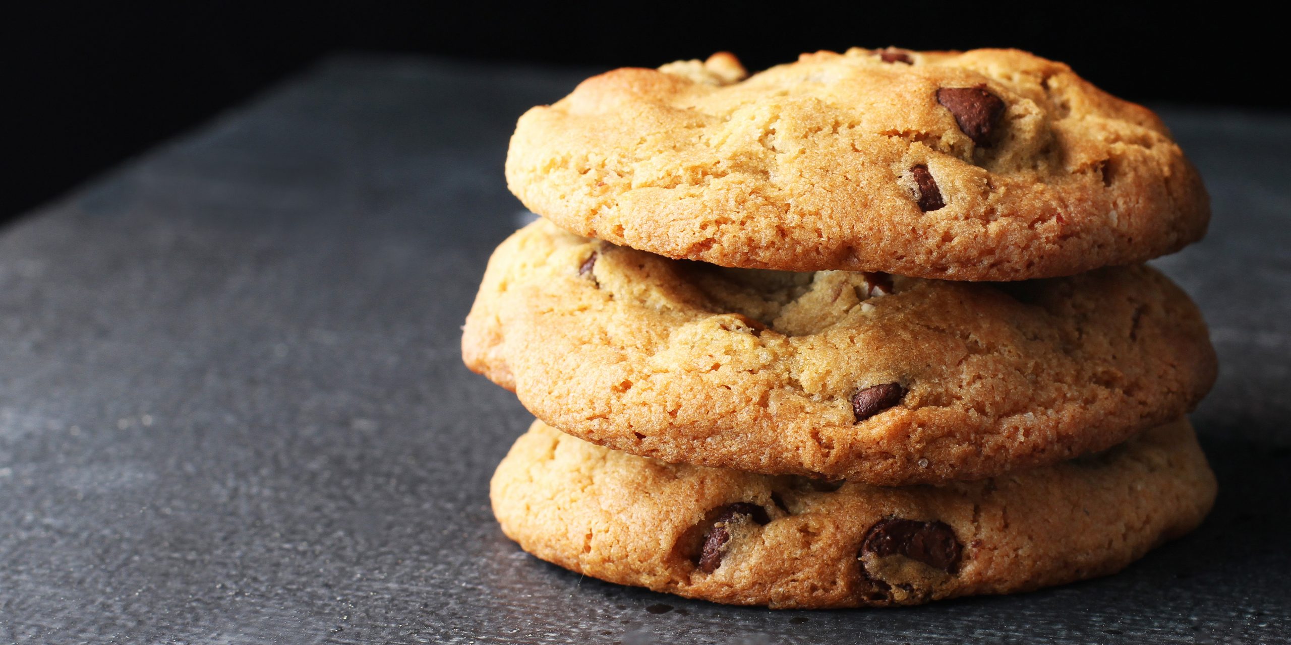 Andrew Zimmern Cooks: Best Chocolate Chip Cookies - Andrew Zimmern