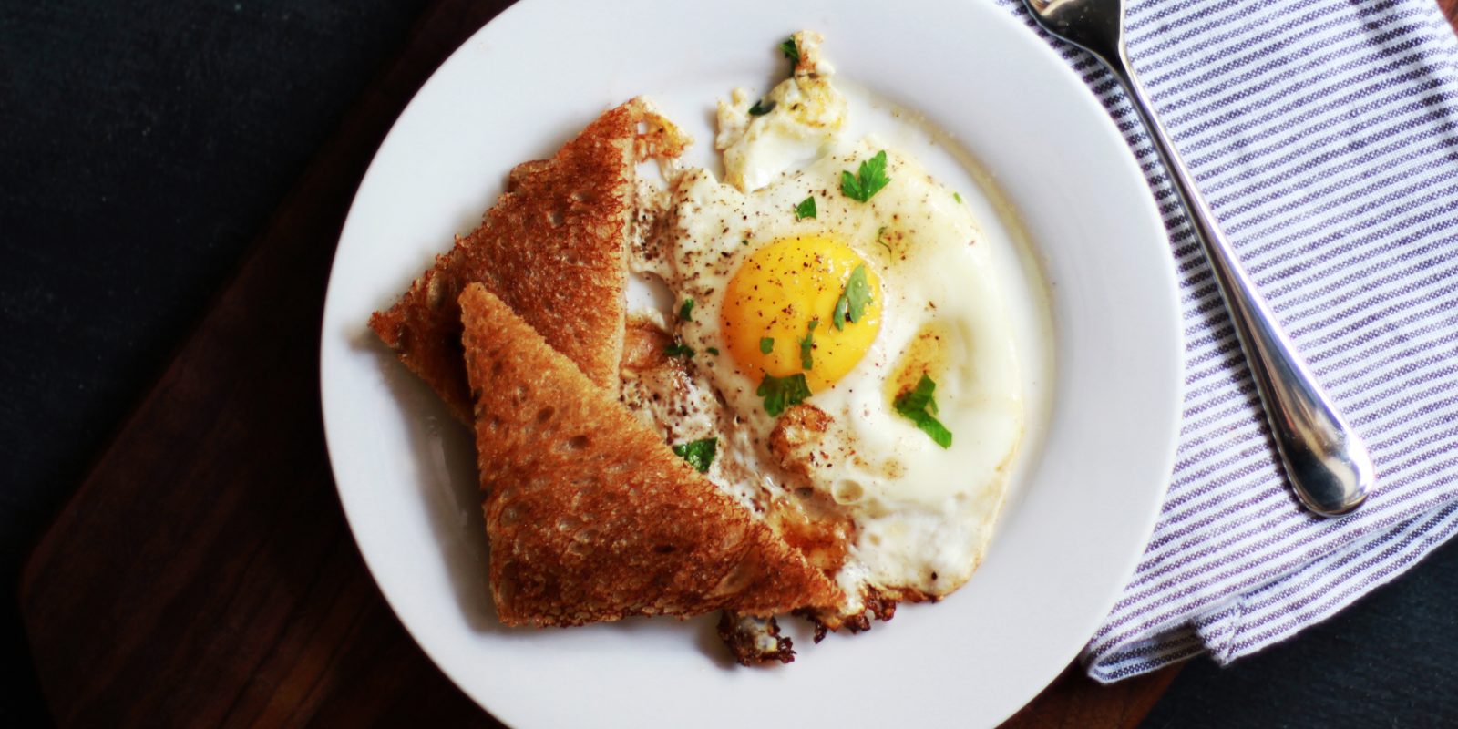 Andrew Zimmern's Secret to the Perfect Crispy Fried Egg