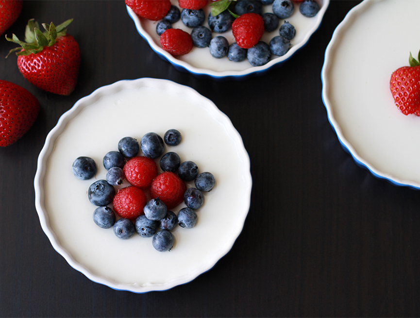 Andrew Zimmern Cooks: Buttermilk Panna Cotta - Andrew Zimmern