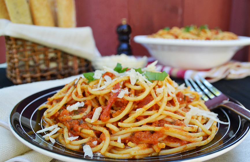 Spaghetti with Classic Tomato Sauce – Andrew Zimmern