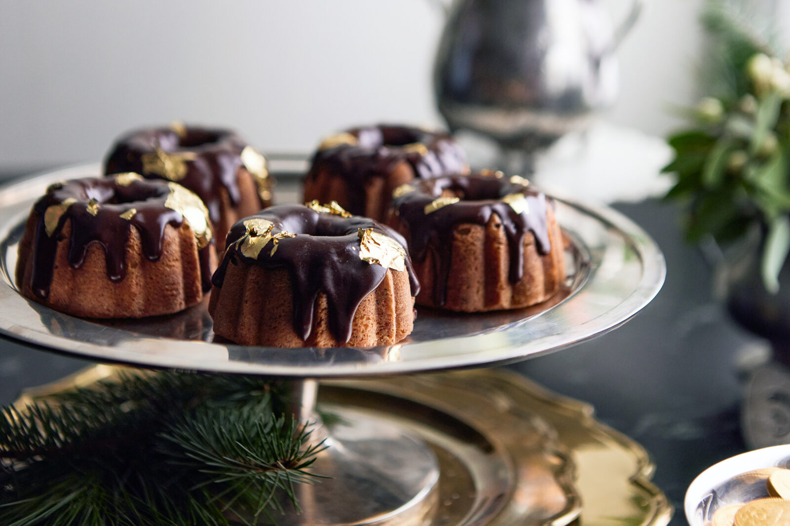 食器 cake Zoë's Orange Poppyseed Bundt Cakes with Chocolate Ganache - Andrew